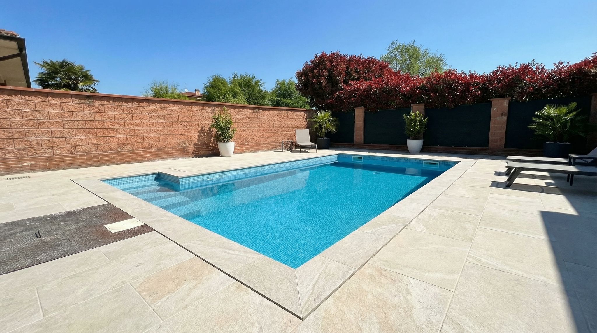 Dopo — Piscina esterna — Pavia